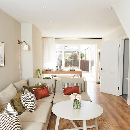 Ser Ar Y Bryn- Lovely Family Home With Garden, Walk To The Village And Beach Saundersfoot Exterior foto